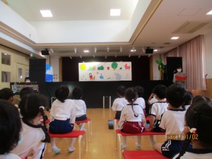 ☆年少組／観劇会「かみふうせん」☆