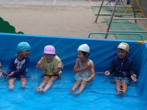 ★★年長組　初めてのプール活動★★