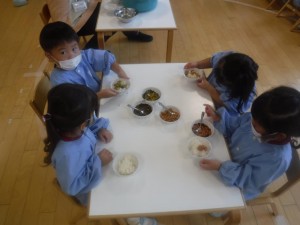 年少組★おにぎりをつくったよ