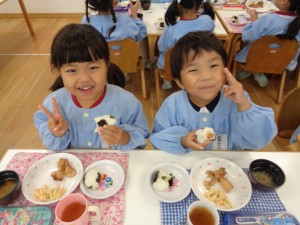 年中組　クッキング【手作りおにぎり】