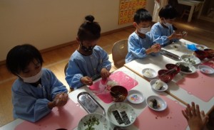 年中組　クッキング【手作りおにぎり】