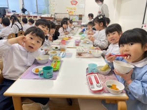 縦割り活動　☆給食交流☆
