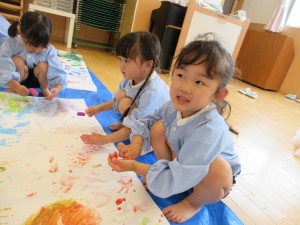 ★年少組★　氷絵の具をしたよ！