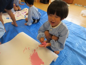 ★年少組★　氷絵の具をしたよ！