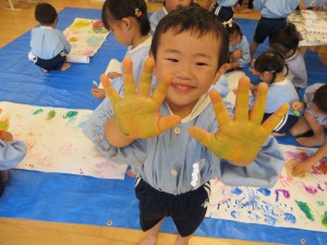 ★年少組★　氷絵の具をしたよ！