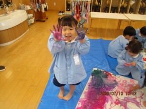 ★年少組★　氷絵の具をしたよ！